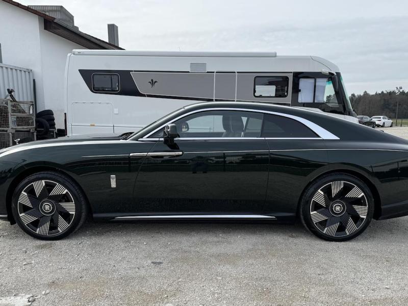 Купить Rolls-Royce Spectre электро 2025 id-1006848 в Киеве, Фото №[delta]