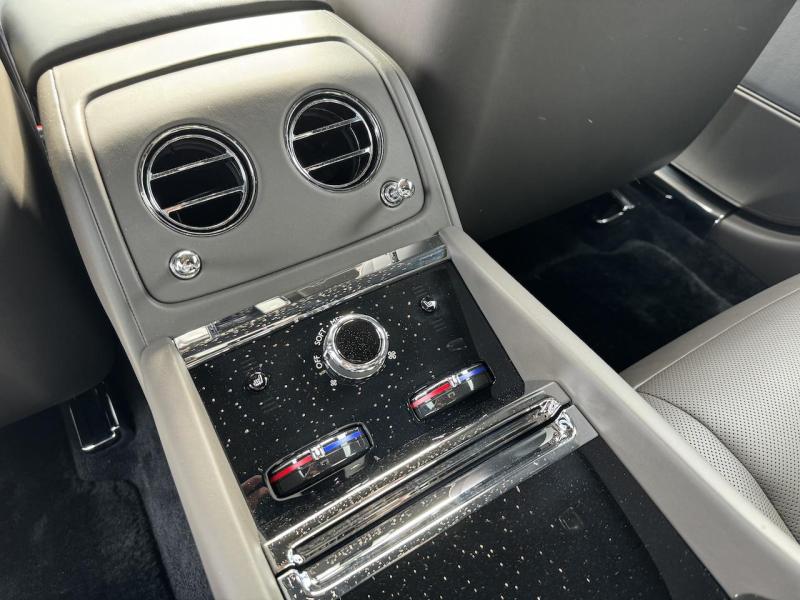 Купить Rolls-Royce Spectre электро 2025 id-1006848 в Киеве, Фото №[delta]