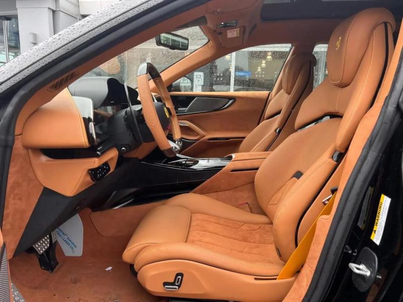 Купить Ferrari Purosangue бензин 2025 id-1006850 в Киеве, Фото №[delta]