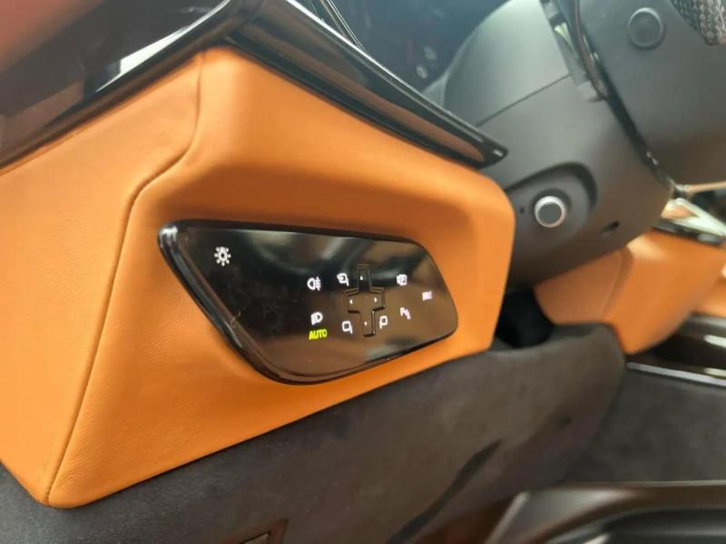 Купить Ferrari Purosangue бензин 2025 id-1006850 в Киеве, Фото №[delta]