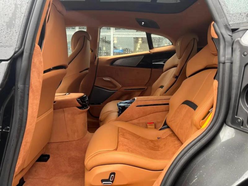 Купить Ferrari Purosangue бензин 2025 id-1006850 в Киеве, Фото №[delta]