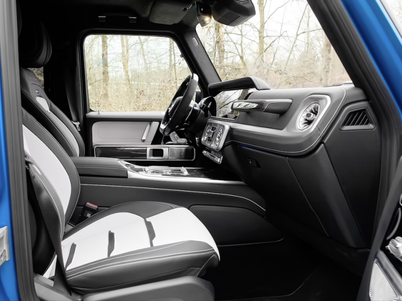 Купить Mercedes-Benz G 63 AMG гибрид 2024 id-1006863 в Киеве, Фото №[delta]