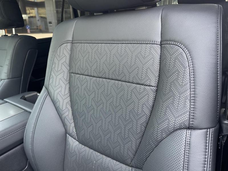 Купить Toyota Sequoia гибрид 2024 id-1006866 в Киеве, Фото №[delta]