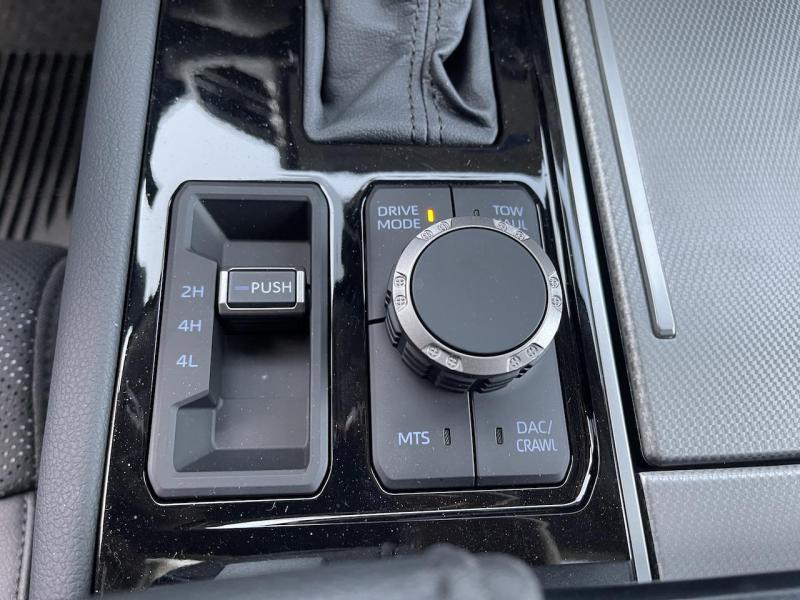 Купить Toyota Sequoia гибрид 2024 id-1006866 в Киеве, Фото №[delta]