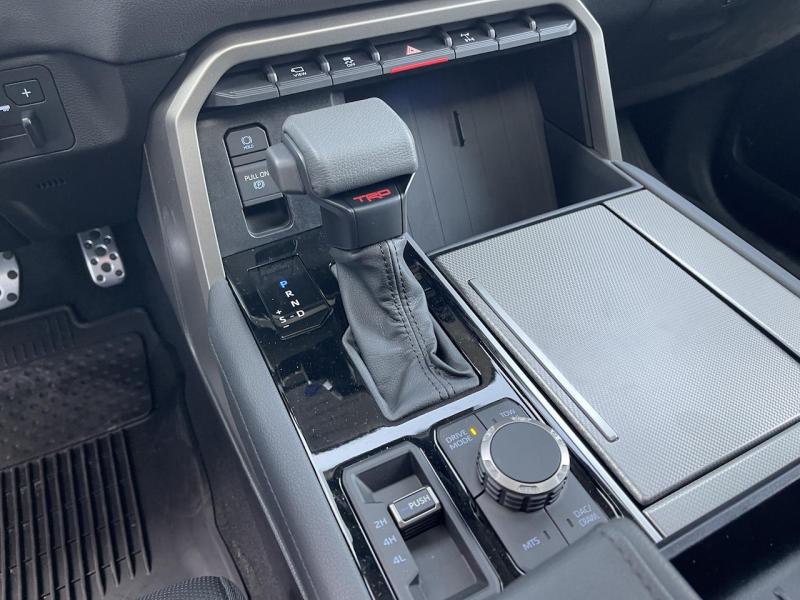 Купить Toyota Sequoia гибрид 2024 id-1006866 в Киеве, Фото №[delta]