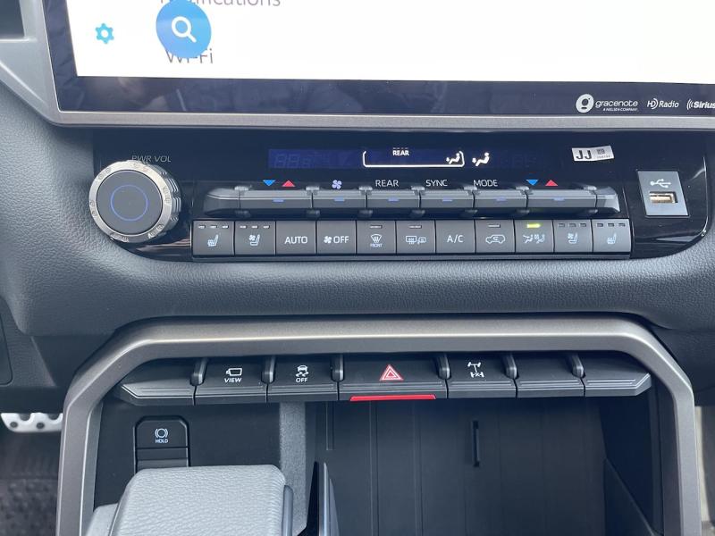 Купить Toyota Sequoia гибрид 2024 id-1006866 в Киеве, Фото №[delta]