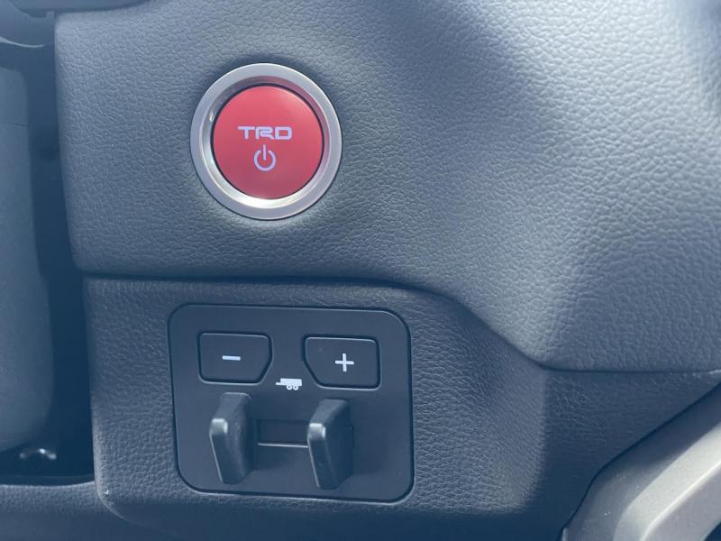 Купить Toyota Sequoia гибрид 2024 id-1006866 в Киеве, Фото №[delta]