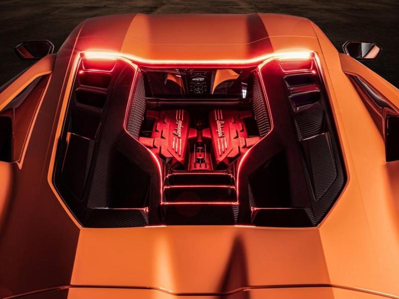 Купить Lamborghini Revuelto гибрид 2025 id-1006871 в Киеве, Фото №[delta]