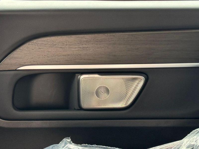 Купить Mercedes-Benz V 300D дизель 2025 id-1006882 в Киеве, Фото №[delta]