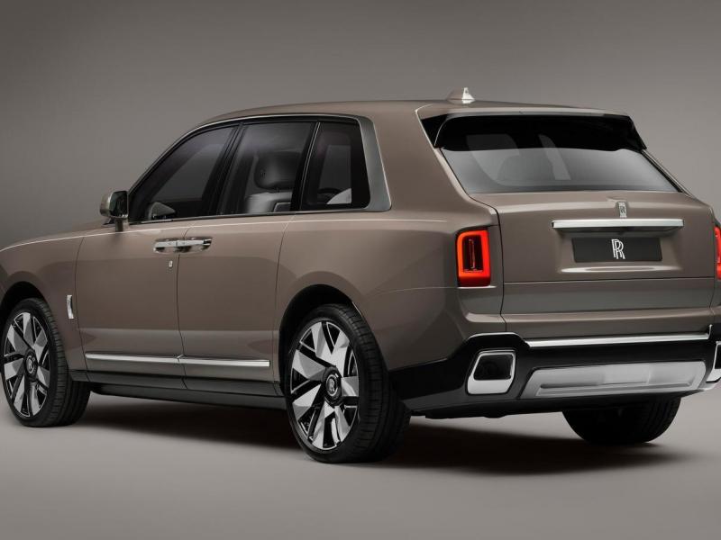 Купить Rolls-Royce Cullinan Series II бензин 2025 id-1006909 в Киеве, Фото №[delta]