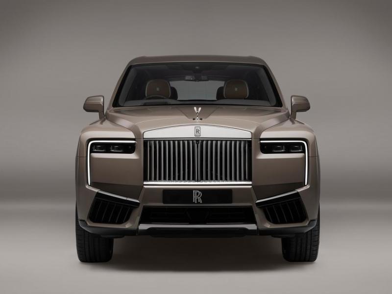 Купить Rolls-Royce Cullinan Series II бензин 2025 id-1006909 в Киеве, Фото №[delta]