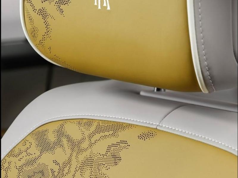 Купить Rolls-Royce Cullinan Series II бензин 2025 id-1006909 в Киеве, Фото №[delta]