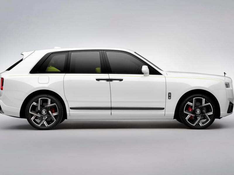 Купить Rolls-Royce Cullinan Black Badge Series II бензин 2025 id-1006908 в Киеве, Фото №[delta]