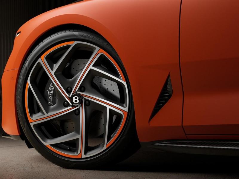 Купить Bentley Batur бензин 2025 id-1006907 в Киеве, Фото №[delta]