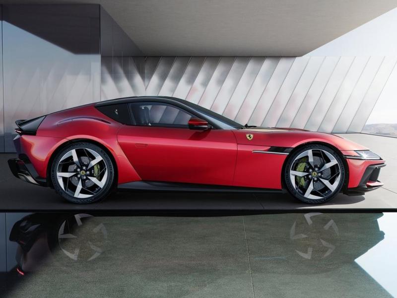 Купить Ferrari 12Cilindri бензин 2025 id-1006906 в Киеве, Фото №[delta]