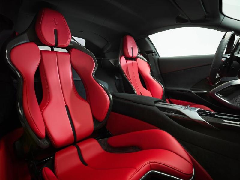 Купить Ferrari 12Cilindri бензин 2025 id-1006906 в Киеве, Фото №[delta]