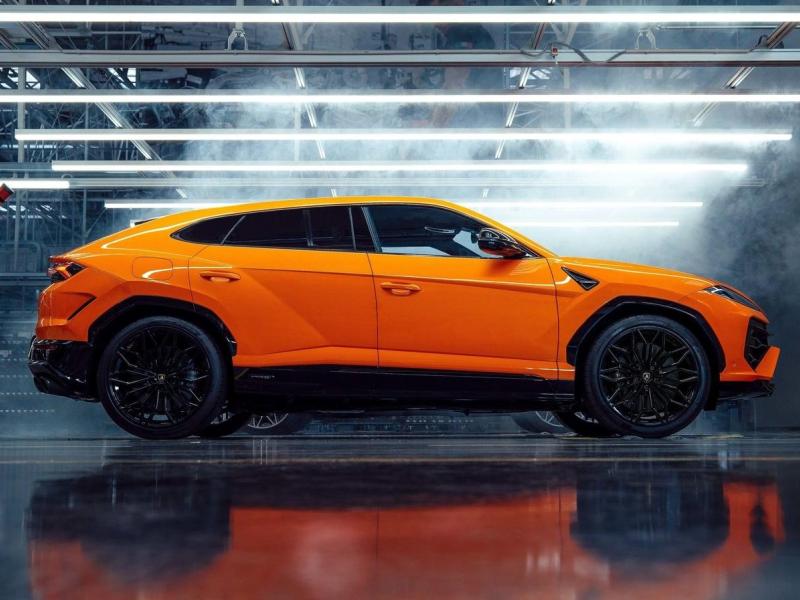 Купить Lamborghini Urus SE гибрид 2025 id-1006904 в Киеве, Фото №[delta]