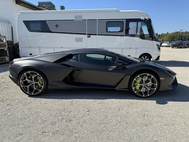 Купить Lamborghini Revuelto гибрид 2025 id-1006913 в Киеве, Фото №[delta]