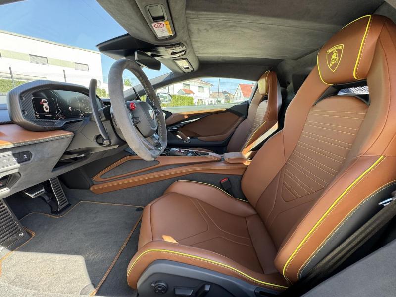 Купить Lamborghini Revuelto гибрид 2025 id-1006913 в Киеве, Фото №[delta]