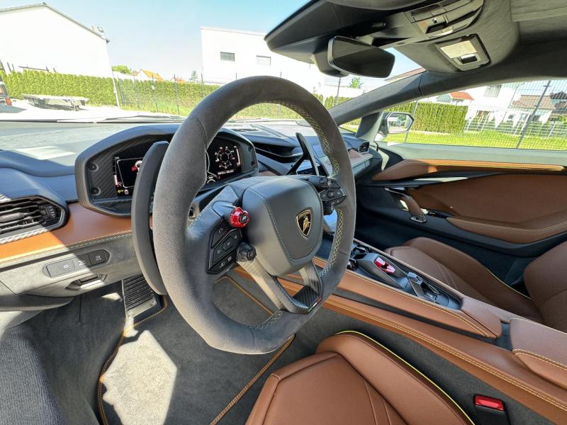 Купить Lamborghini Revuelto гибрид 2025 id-1006913 в Киеве, Фото №[delta]
