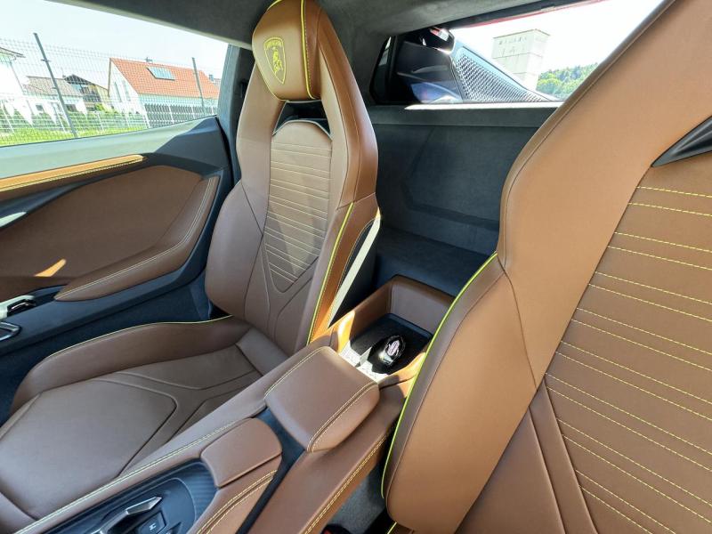 Купить Lamborghini Revuelto гибрид 2025 id-1006913 в Киеве, Фото №[delta]