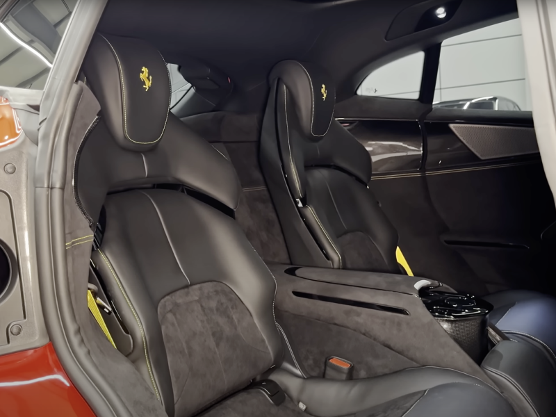 Купить Ferrari Purosangue бензин 2025 id-1006927 в Киеве, Фото №[delta]