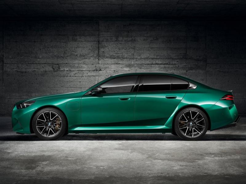 Купить BMW M5 гибрид 2025 id-1006953 в Киеве, Фото №[delta]