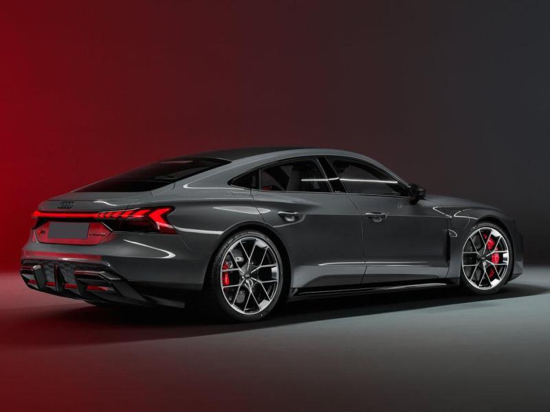 Купить Audi E-Tron GT quattro электро 2025 id-1006957 в Киеве, Фото №[delta]