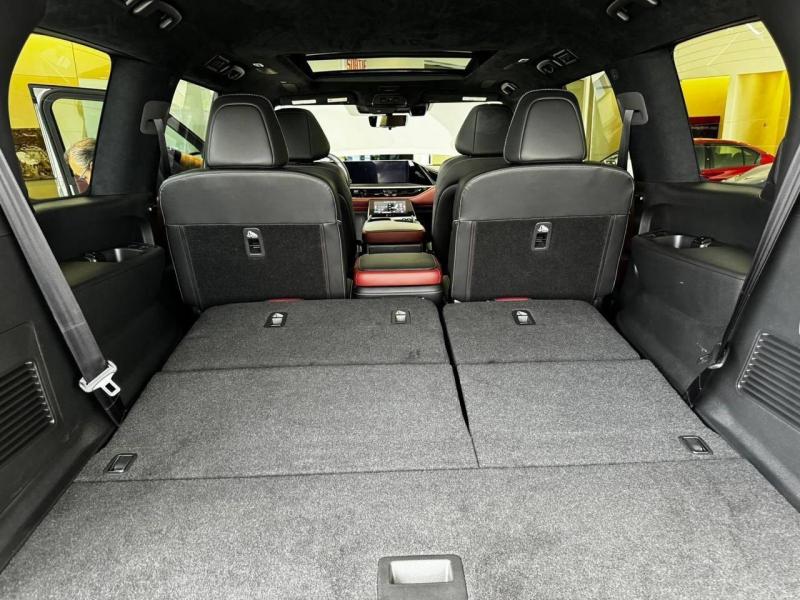 Купить Infiniti QX 80 бензин 2025 id-1006989 в Киеве, Фото №[delta]