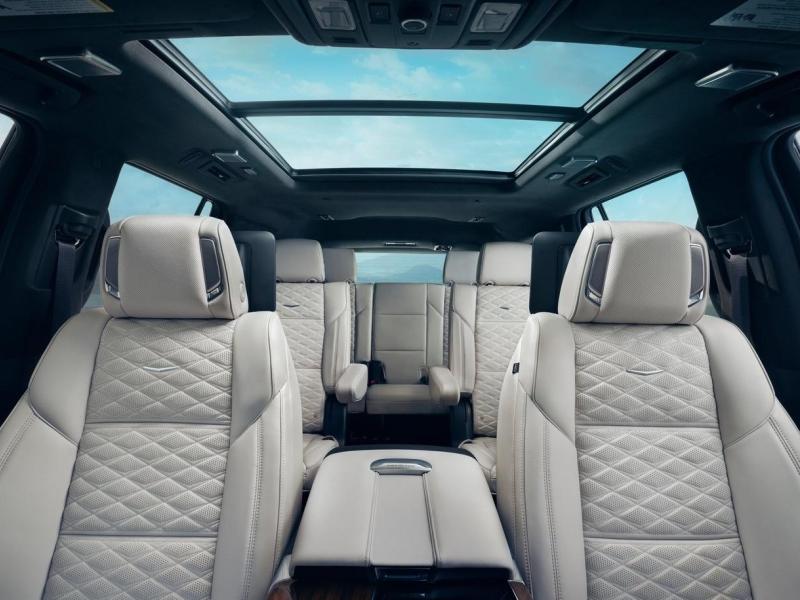 Купить Cadillac Escalade бензин 2025 id-1007017 в Киеве, Фото №[delta]