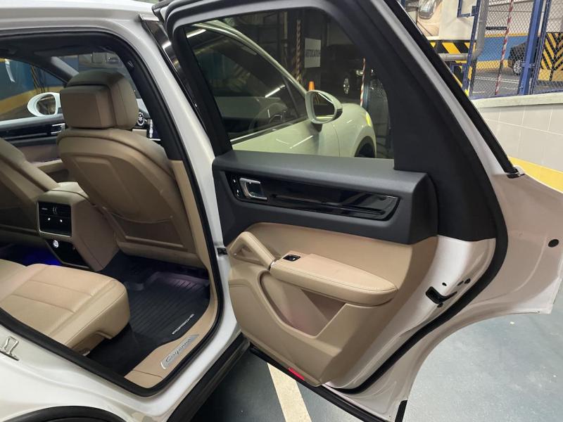 Купить Porsche Cayenne бензин 2017 id-1007092 в Киеве, Фото №[delta]