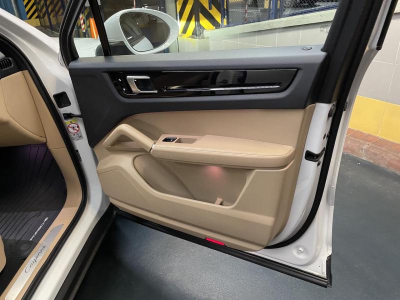 Купить Porsche Cayenne бензин 2017 id-1007092 в Киеве, Фото №[delta]