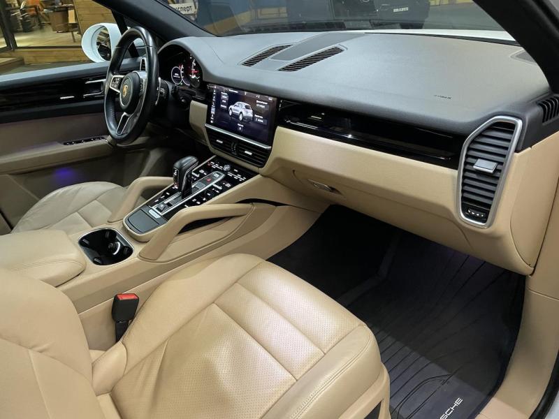 Купить Porsche Cayenne бензин 2017 id-1007092 в Киеве, Фото №[delta]