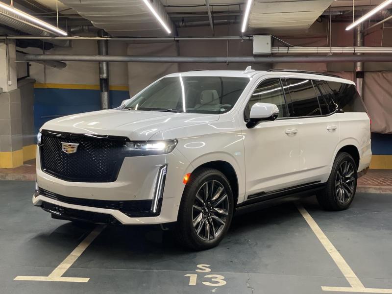 Купить Cadillac Escalade бензин 2023 id-1007091 в Киеве, Фото №[delta]