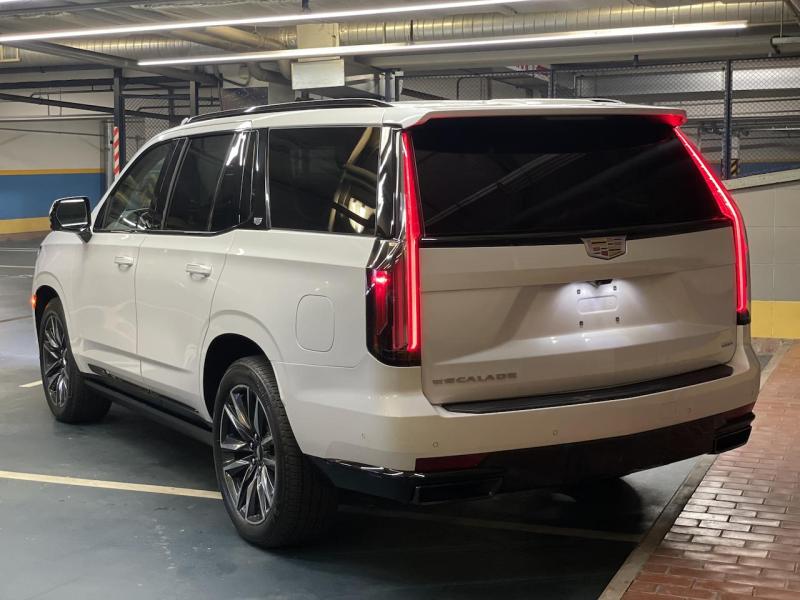 Купить Cadillac Escalade бензин 2023 id-1007091 в Киеве, Фото №[delta]