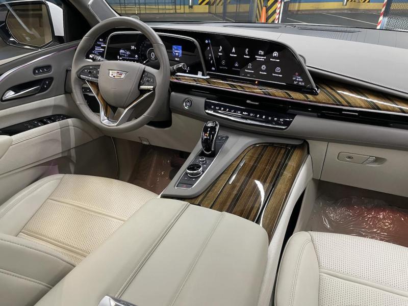 Купить Cadillac Escalade бензин 2023 id-1007091 в Киеве, Фото №[delta]