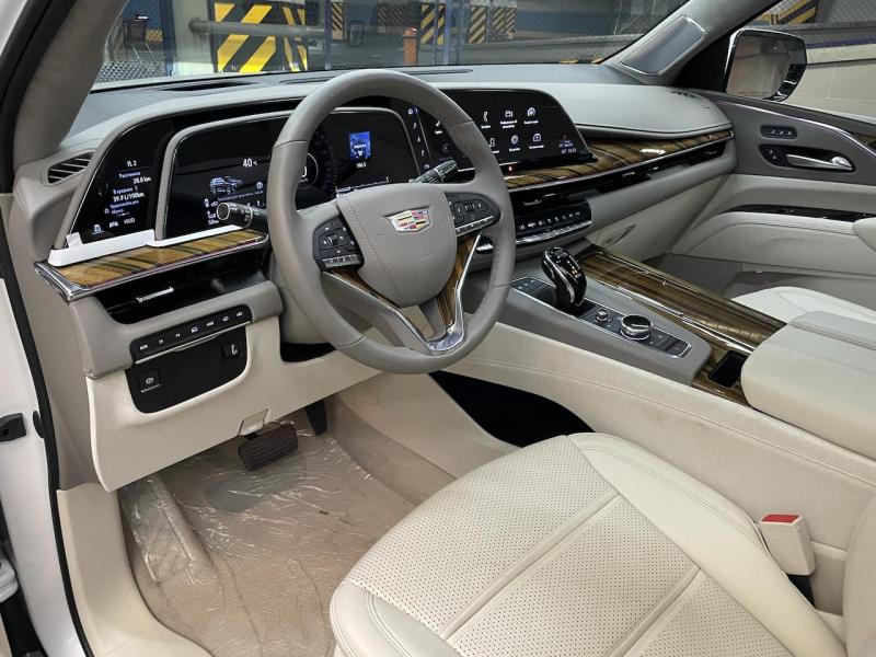 Купить Cadillac Escalade бензин 2023 id-1007091 в Киеве, Фото №[delta]