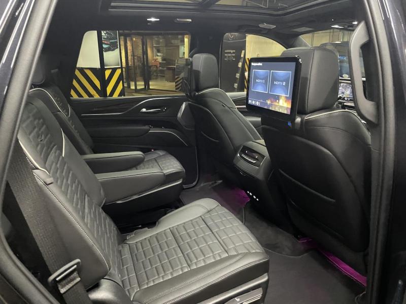 Купить Cadillac Escalade Premium Luxury Platinum бензин 2023 id-1007090 в Киеве, Фото №[delta]