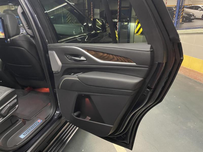 Купить Cadillac Escalade Premium Luxury Platinum бензин 2023 id-1007090 в Киеве, Фото №[delta]
