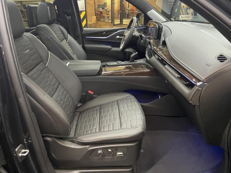 Купить Cadillac Escalade Premium Luxury Platinum бензин 2023 id-1007090 в Киеве, Фото №[delta]