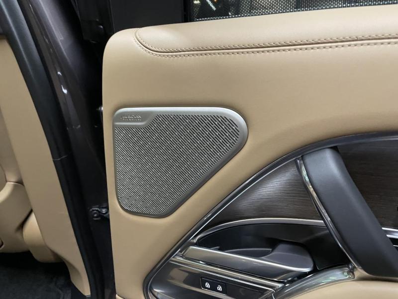 Купить Land-Rover Range-Rover Autobiography бензин 2024 id-1007095 в Киеве, Фото №[delta]