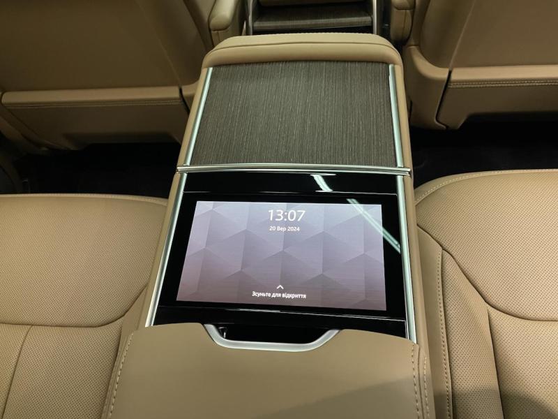 Купить Land-Rover Range-Rover Autobiography бензин 2024 id-1007095 в Киеве, Фото №[delta]