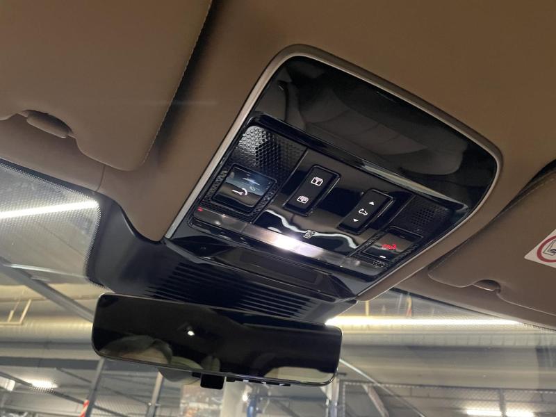 Купить Land-Rover Range-Rover Autobiography бензин 2024 id-1007095 в Киеве, Фото №[delta]