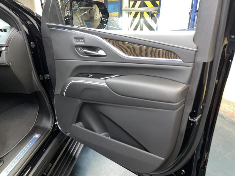 Купить Cadillac Escalade ESV бензин 2024 id-1007101 в Киеве, Фото №[delta]