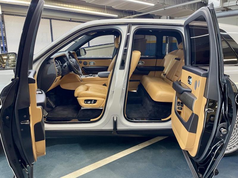 Купить Rolls-Royce Cullinan бензин 2019 id-1007116 в Киеве, Фото №[delta]
