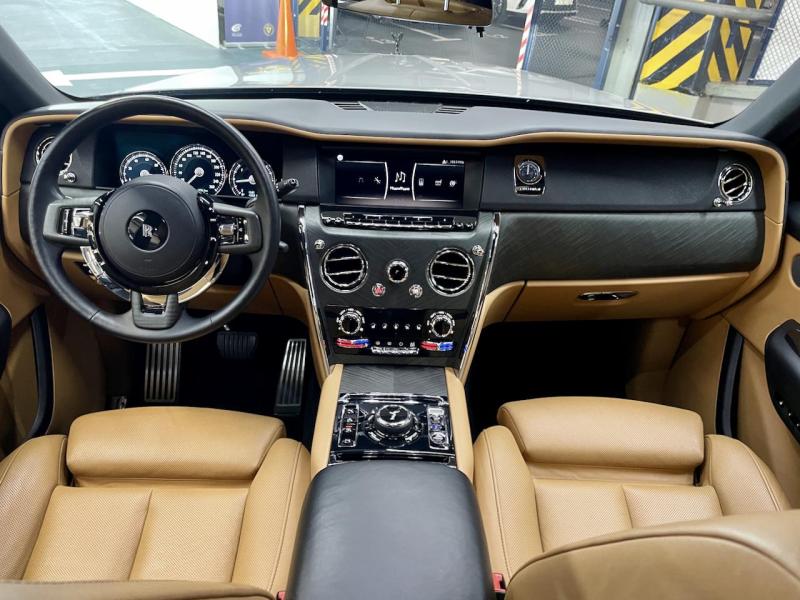 Купить Rolls-Royce Cullinan бензин 2019 id-1007116 в Киеве, Фото №[delta]