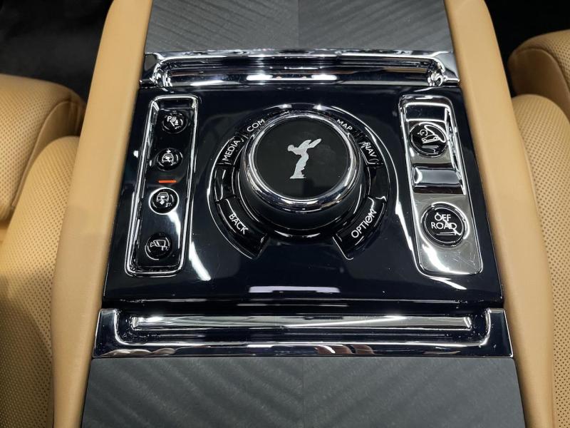 Купить Rolls-Royce Cullinan бензин 2019 id-1007116 в Киеве, Фото №[delta]