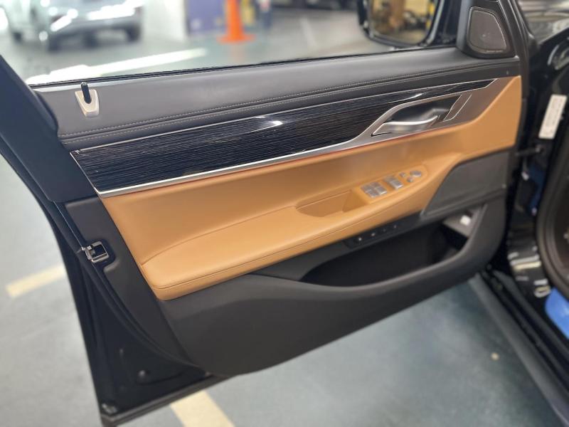 Купить BMW 7-Series 760 Li M Xdrive бензин 2021 id-1007138 в Киеве, Фото №[delta]