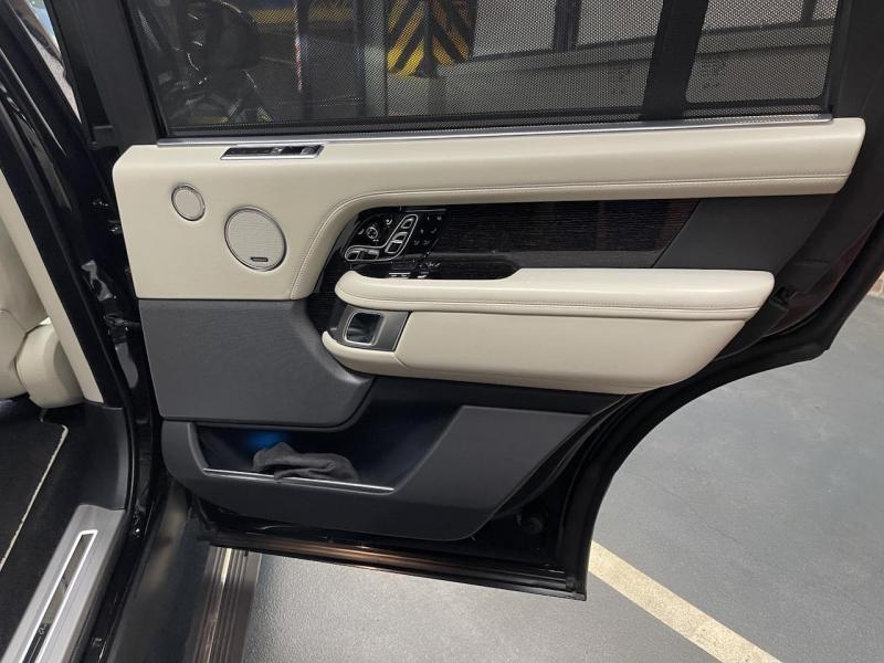 Купить Land-Rover Range-Rover Autobiography Long дизель 2020 id-1007137 в Киеве, Фото №[delta]