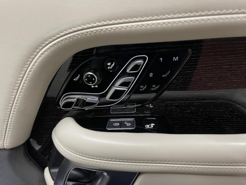 Купить Land-Rover Range-Rover Autobiography Long дизель 2020 id-1007137 в Киеве, Фото №[delta]